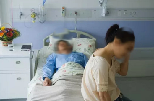 Bố mẹ chia tài sản thiếu công bằng nhưng lại bắt vợ chồng tôi phải chăm sóc chu đáo