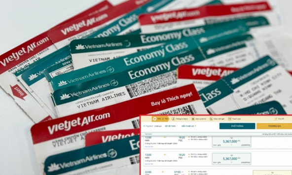 Giá vé máy bay tăng cao dịp 30/4 - 1/5, nhiều người than thở: Vé đắt như này thì làm 1 chỉ vàng nằm nhà bật điều hòa cho mát