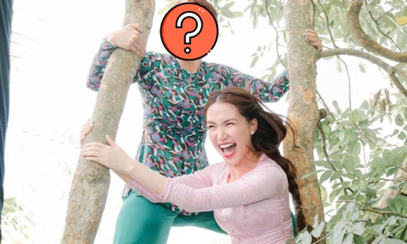 Hòa Minzy rủ 1 nữ diễn viên nhảy... múa lân ở đám cưới Minh Tú