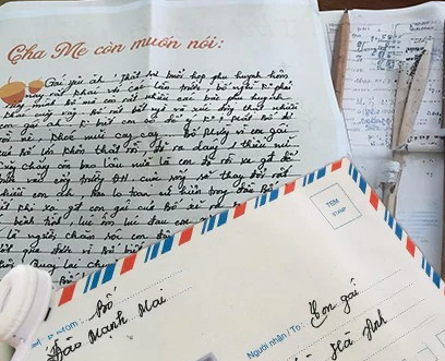 Bức thư trong buổi họp lớp xúc động nhất hôm nay: Có 1 thứ hành trang vô giá luôn mang bên mình, đó chính là tình yêu của bố mẹ