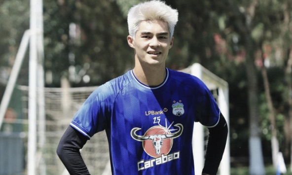 HLV Hoàng Anh Tuấn công bố danh sách U23 Việt Nam: Hotboy 1m91 bất ngờ bị loại 