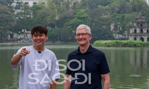 Tim Cook đi dạo ở Hồ Gươm, gặp gỡ và trò chuyện cùng Duy Thẩm