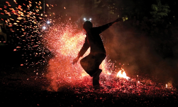 Vũ điệu của thần lửa