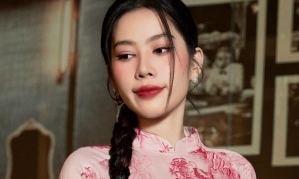 Nam Em mở lại trang cá nhân kèm tuyên bố: Mọi người đã sẵn sàng chưa