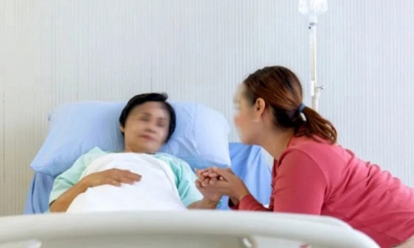 Trước khi qua đời, cô chồng để lại toàn bộ tài sản cho chúng tôi mà không cho con trai cô ấy đồng nào