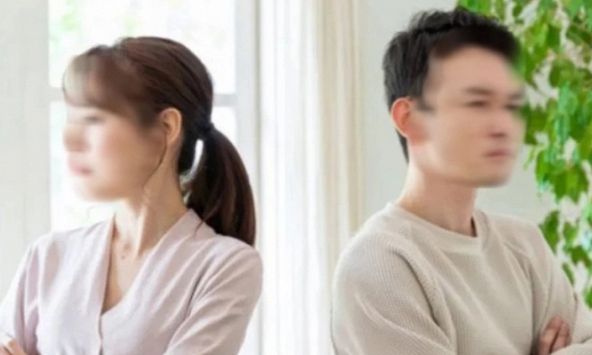 Trước ngày ra tòa, chồng nói sẽ cho tôi ngôi nhà trị giá 4 tỷ nhưng tôi phải từ bỏ quyền nuôi con