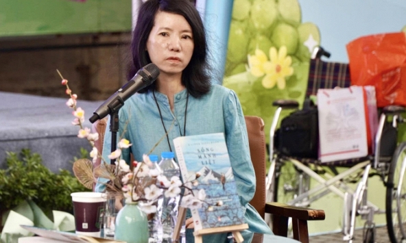 “Sống mãnh liệt”: Đã có lúc, dịch giả cũng “buồn mãnh liệt”, nhưng đã vươn thoát