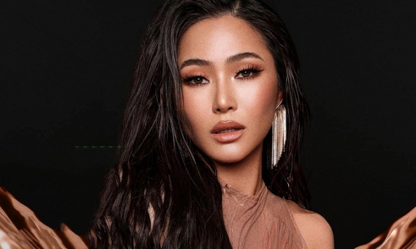 Hương Tràm công khai nói về 'người đàn ông làm cô có bầu'?