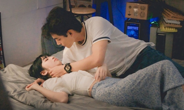 Cặp sao Việt bị đồn “phim giả tình thật” vì quá thân mật, nhà trai ghen ra mặt khi nhà gái có cảnh nóng bạo nhất sự nghiệp