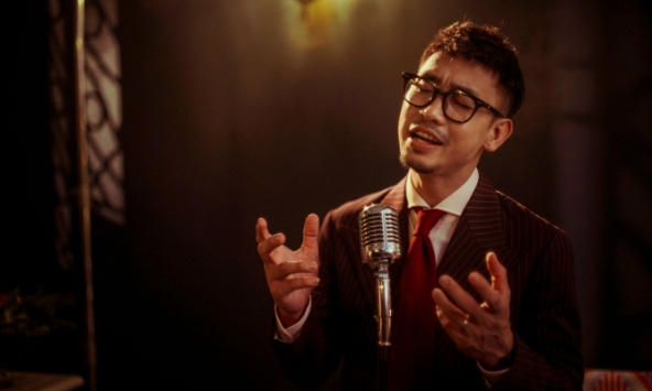 “Chợt như năm 18” của Nguyễn Đình Tuấn Dũng: Một album để chậm lại