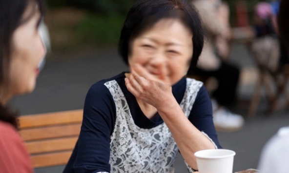 Mẹ chồng ở bẩn lại vớ được con dâu lười như hủi