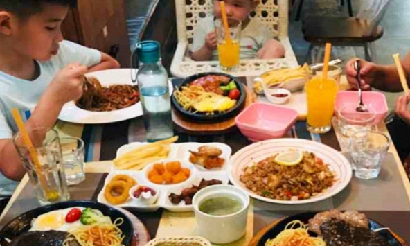 Bạo lực tại bàn ăn đã làm tổn thương hàng triệu trẻ em: Bậc cha mẹ nào cũng từng làm!