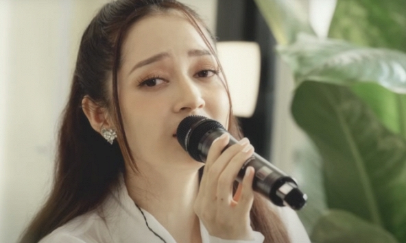 Bảo Anh: 'Em cần người mang đến sự an toàn về tình cảm, tiền có thể tự kiếm được'