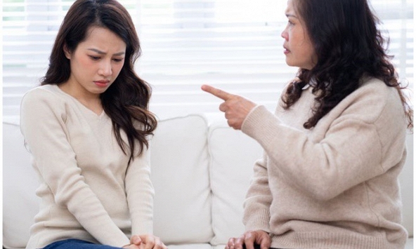 Hào hứng vì nghĩ sẽ được chia tài sản, tôi bị mẹ chồng 'giội gáo nước lạnh' đầy cay đắng bẽ bàng