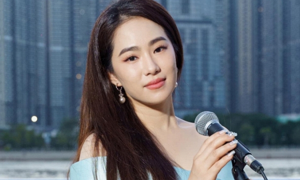 “Kim Sa Ngư” Lương Bích Hữu: Mẹ đơn thân chạy show nuôi con, hiện tại vừa phát hiện có khối u trong não