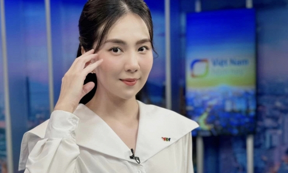 Mai Ngọc có động thái lạ, ẩn ý chuyện tình cảm khi chồng cũ lộ ảnh hẹn hò với hot girl kém 8 tuổi