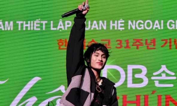 Wren Evans lại viral khắp MXH nhưng lần này không phải vì âm nhạc