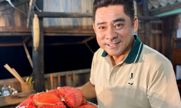 Bị chê giọng cười gây khó chịu khi làm video nấu ăn, Huỳnh Anh Tuấn có cách xử lý hài hước nhưng được khen hết lời