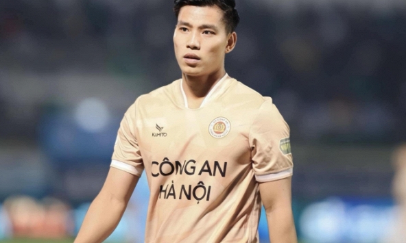 Bị VFF phạt nặng vì xúc phạm trọng tài, Văn Thanh lên tiếng xin lỗi nhưng không được dân tình chấp nhận vì một lý do