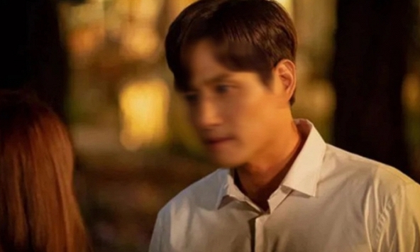 Giá vàng đang 'nhảy múa' mà vợ khoe đã đổi được 12 lượng vàng miếng, sau khi tra hỏi chồng ngã quỵ khi biết cách thức vợ làm