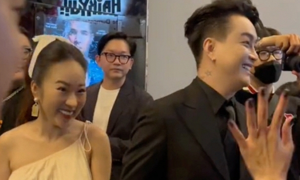 Vợ bầu của TiTi (HKT) lần đầu đi sự kiện với chồng, thái độ thế nào khi gặp Trường Giang - Nhã Phương