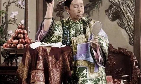 Xa hoa như Từ Hy Thái Hậu cũng dựa vào 3 thứ bình dân này để trường thọ, nhiều người chưa biết