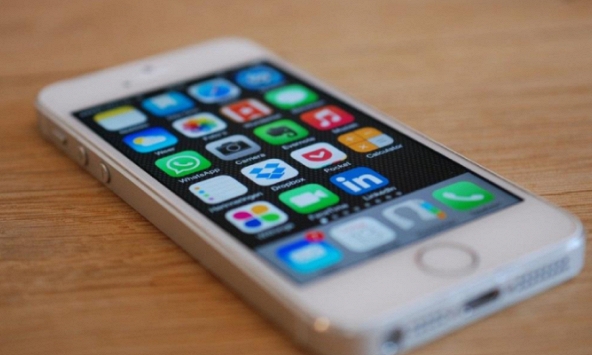 Người dùng iPhone cũ nên cập nhật iOS ngay nếu không muốn điện thoại bị tấn công!