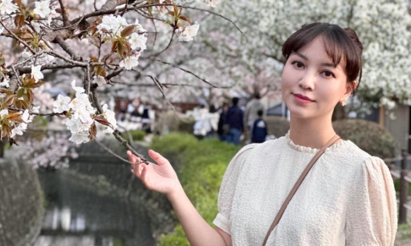 Thân thế CEO vừa quyên góp 1 triệu đô cho UNICEF VN: Bố mẹ nông dân nuôi con trai thành tiến sĩ, con gái làm giám đốc