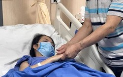 Nữ bác sĩ bị kính rơi vào người được xuất viện, bố nghẹn ngào: 'Giờ con nằm trên giường bệnh lại là lúc bố được nhìn thấy con nhiều nhất'