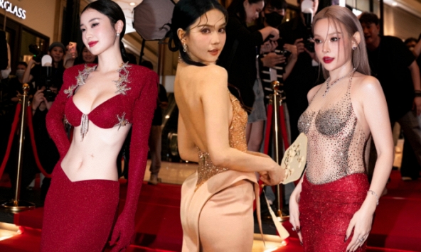 Dàn mỹ nhân hở bạo ác liệt tại show của NTK Đỗ Long, Ngọc Trinh xuất hiện kín đáo né thảm đỏ