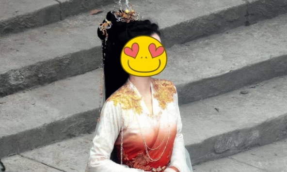 Mỹ nhân Hoa ngữ đẹp cao quý ở phim mới gây sốt MXH, netizen nhận xét: Thảm họa thẩm mỹ giờ cũng đáng tin quá!