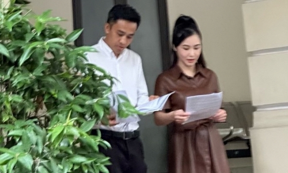 Bị tung tin đồn sai sự thật, Hương Tràm làm đơn tố cáo 