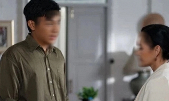 Vừa nghỉ hưu, mẹ đã định dọn hết đồ đạc sang sống cùng người hàng xóm nhưng phản ứng của em trai tôi khiến bà bật khóc nức nở