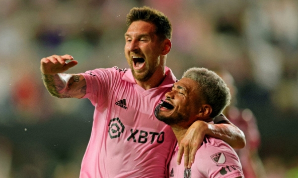 Hé lộ chế độ tập luyện 'khắc nghiệt' của Messi: Đi sớm về khuya, không có chuyện tài năng thiên bẩm nên lười nhác