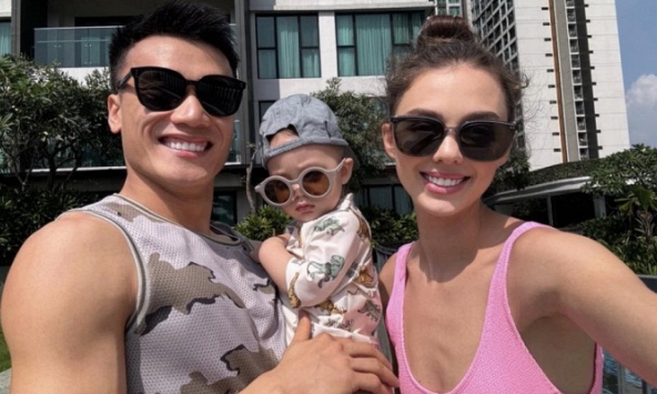 'Người hùng Thường Châu' vượt cám dỗ showbiz trở lại xuất thần vẫn mất suất lên tuyển, tìm niềm vui từ vợ mẫu tây và con trai