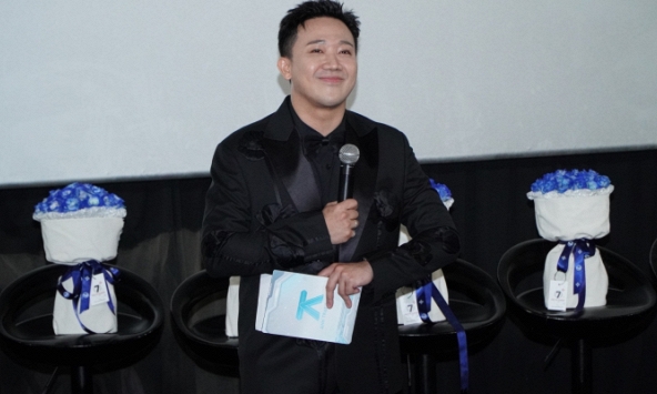 Bị hỏi lỡ có chuyện đấu tố ở 'Anh trai say Hi', Trấn Thành phản ứng mà ai cũng khen tinh tế