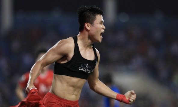 Khoảnh khắc Phạm Tuấn Hải hóa người hùng phút bù giờ, giúp tuyển Việt Nam thắng kịch tính Philippines