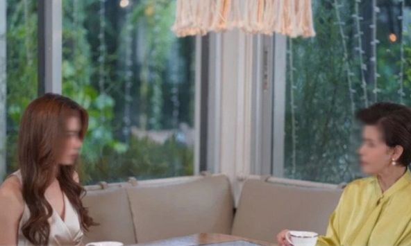 Sáng thứ 2, tôi trở về nhà với khuôn mặt nặng trịch, mẹ hỏi một câu: 'Muốn mẹ chết hay sao?' khiến tôi hoang mang với quyết định của mình