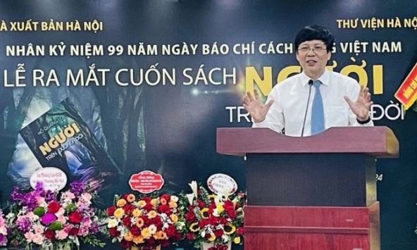 Ra mắt sách “Người trên đường đời” của nhà báo, nhà văn Hồ Quang Lợi