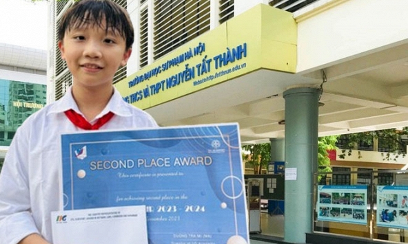 Bà mẹ Hà Nội review trường THCS có tỷ lệ chọi cao nhất thủ đô: Học sinh được rèn giũa đi đứng, nói năng, chương trình học thế nào? 