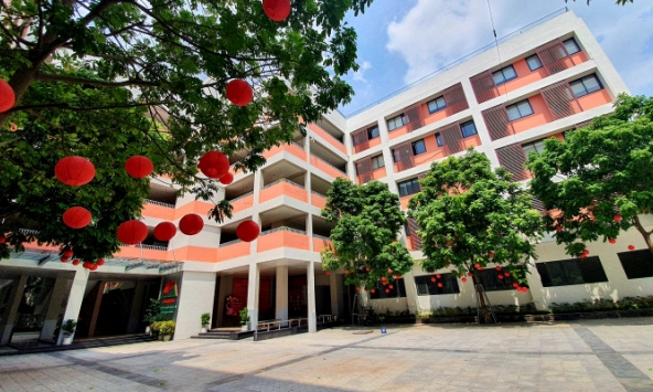 Có 1 vị danh nhân được đặt tên cho tận... 10 ngôi trường ở Hà Nội, từ cấp Mầm non cho đến THPT, đố bạn biết: Đó là ai?