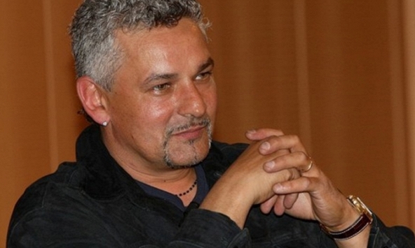 Sốc: Đang xem Euro, huyền thoại bóng đá bị nhóm cướp đột nhập tấn công dã man và phải nhập viện khẩn cấp