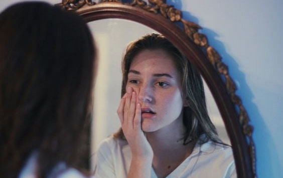 Tim tốt hay xấu đều được viết trên mặt qua 4 dấu hiệu, bác sĩ cảnh báo nếu có một điểm cũng nên đi khám