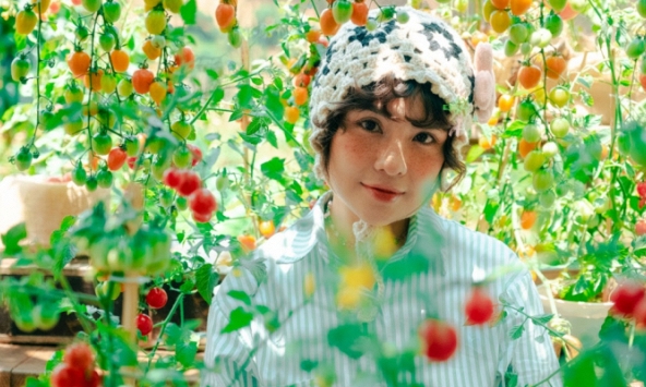 Ai 'năng suất' được như Chị Đẹp này: Hôm trước vừa làm đám hỏi bí mật, hôm sau liền tung ngay MV mới!