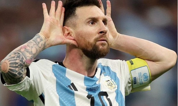 FIFA làm điều khó tin trong sinh nhật của Messi, đến Ronaldo cũng chưa từng nhận được