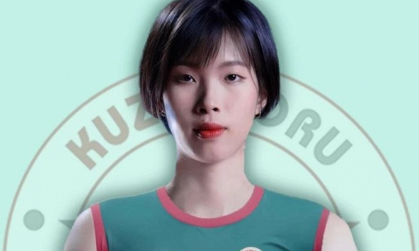  Trần Thị Thanh Thúy xuất ngoại châu Âu nhận lương 6 tỷ đồng, truyền thông Trung Quốc lập tức ví với một siêu sao thế giới