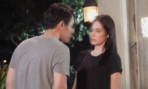 Bắt gặp anh chồng cùng cô gái trẻ vào bệnh viện, tôi mách chị dâu thì bị cả nhà chồng mắng té tát, còn bị ép giao bằng chứng