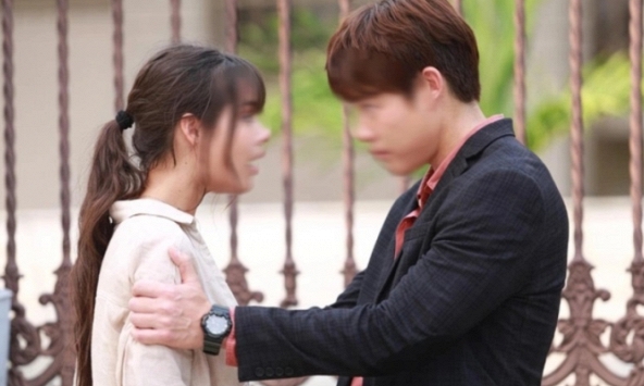 Bị chấn thương nặng, tôi nằm bệnh viện điều trị 3 tuần, vừa trở về nhà, câu 'hỏi thăm' của chồng khiến tôi lăn đùng ra ngất