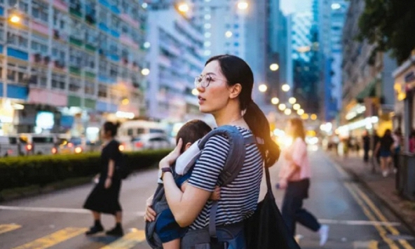 3 lần trong 11 năm con gái hỏi 3 câu mà tôi mới thấm quyết định làm mẹ đơn thân hơn 20 năm là hoàn toàn đúng đắn