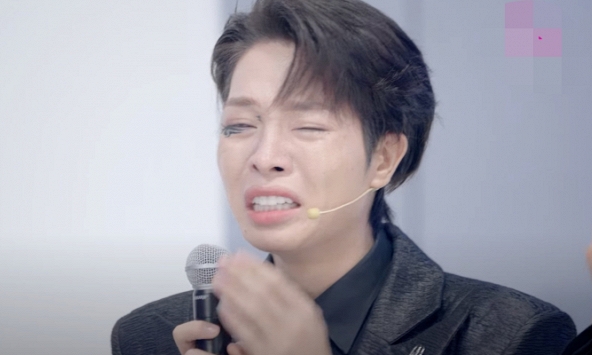 'Anh trai say Hi' loại 6 người gây sốc, Đức Phúc khóc đòi nhường cho người này đi tiếp